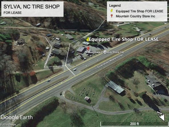 MOUNTAIN COUNTRY STORE: 5256 US 74 E, Sylva, NC 28779
